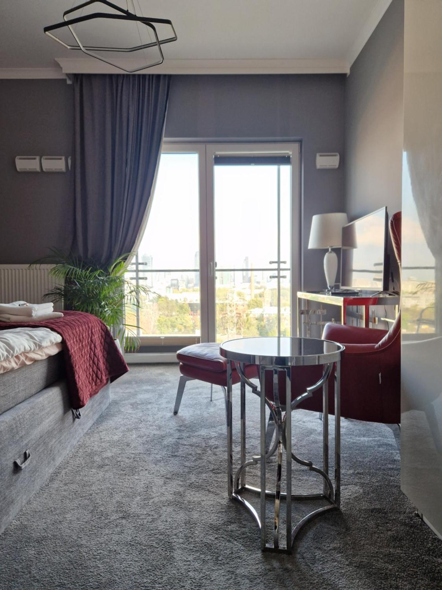 Apartamenty Wola Tower Na Prymasa - Z Widokiem Na City วอร์ซอ ภายนอก รูปภาพ